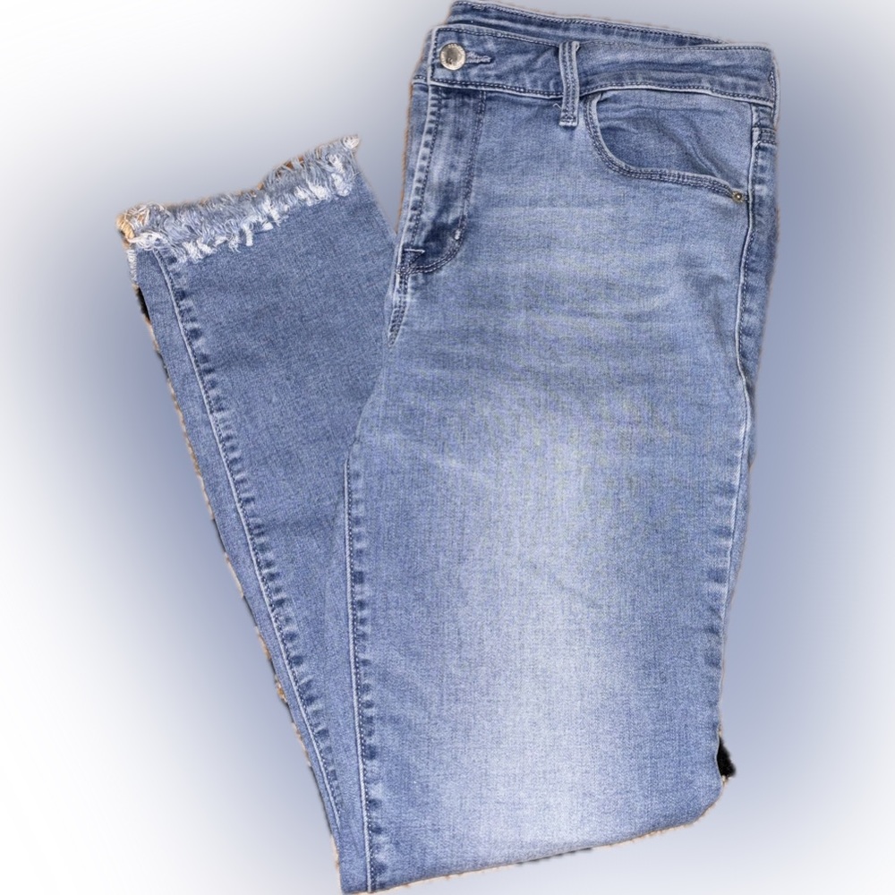 Mid-Rise Rockstar Jean